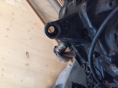 xt 500 80er motoraufhängung detail I.JPG