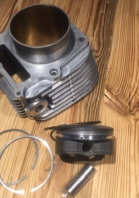 Kuntzinger CNC Zyl CarMag Kolben.jpg