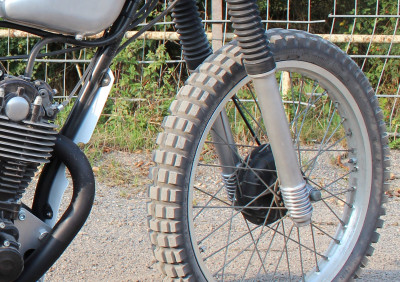 XT250-Gabel.jpg
