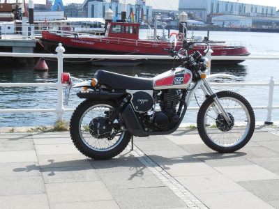 Theos XT500C.jpg