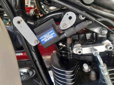XT500- Sachse-Zündspule, Halterung.jpg