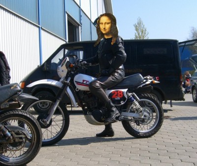 mona.jpg