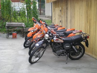 XT500-S-Treffen + Gäste.JPG
