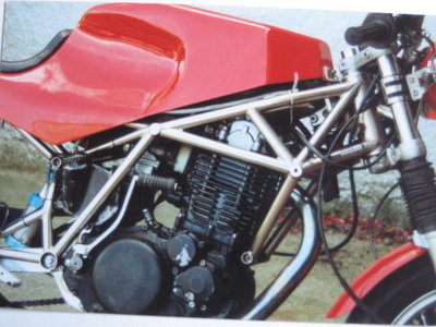 uno 600 003_1987_big.jpg
