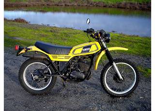 1977Dt400.jpg