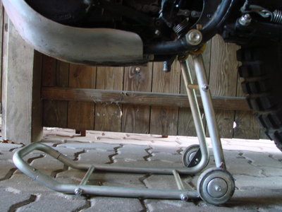Stand3.JPG