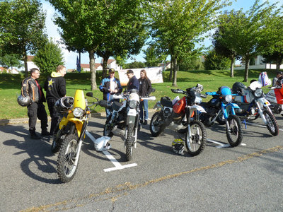 P1080897 klein parc fermee.jpg (439.33 KiB) 20465 mal betrachtet P1080897 klein parc fermee.jpg